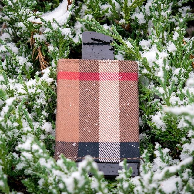 Winter in a bottle! If you haven't tried Burberry London it's time to sample this seasonal staple. Check out my full review at Iron & Tweed by clicking the link in my bio. ⠀
⠀
#burberrylondonformen #burberrycologne #burberry #fragrance #perfume #cologne #scent #scentoftheday #fragrancecollection #eaudeparfum #menswear #fashion #sartorial #style #menwithclass #mensfashion #mensstyle #ootd #gq #sprezzatura #wiwt #dapper #look #tailoring #mnswr #menwithstyle #ironandtweed