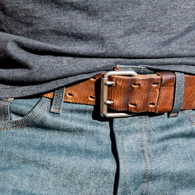 I've been wearing this belt for about 8 years now. I love it when things are built to last. ⠀⠀
⠀⠀
# nakedandfamous #nakedandfamousdenim #nakedandfamousjeans #streetwear #streetstyle #denim #denimporn #rawdenim #selvedge #selvedgedenim #ruggedstyle #boots #menswear #fashion #sartorial #style #menwithclass #mensfashion #mensstyle #ootd #gq #sprezzatura #wiwt #dapper #look #tailoring #mnswr #menwithstyle #ironandtweed